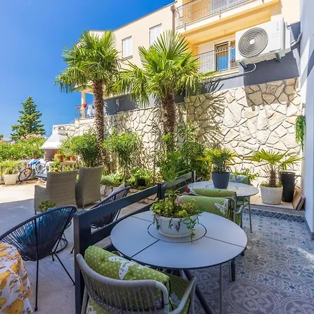 Lucia 2 德拉马利