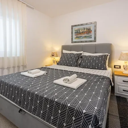 Lucia 2 德拉马利