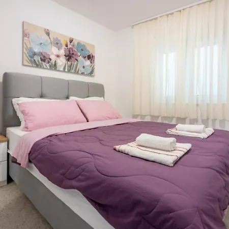 Lucia 2 * 德拉马利