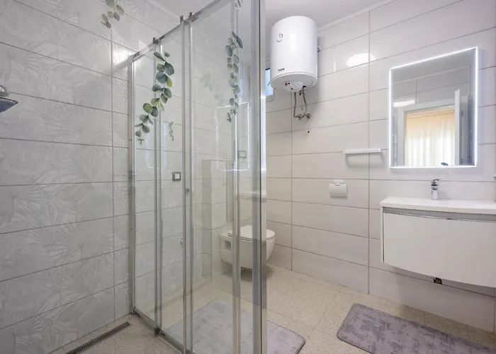 Apartment Lucia 2 Dramalj