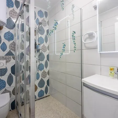 Apartament Lucia 2 *