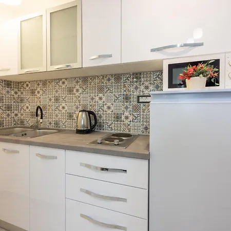 Lucia 2 Apartament *